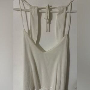 Sexy TOBI top. Size L. Very condition. It’s more of an off white. Super cute